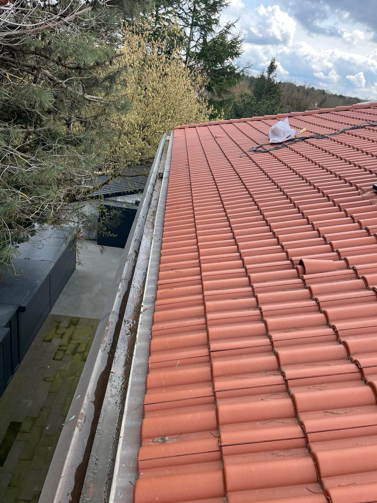İstanbul villa çatı temizliği ve çatı deresi bakımı